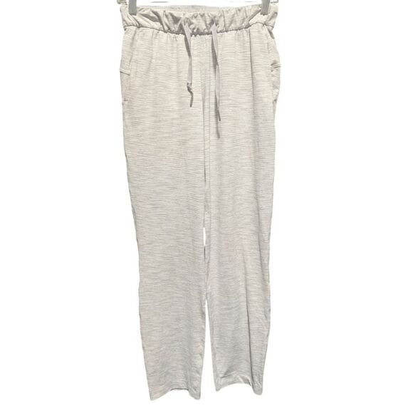 LULULEMON ATHLETICA On The Fly Pant 27' (Luxtreme) Size 4 - Picture 3 of 4
